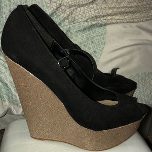 MOVING SALE!!! Steve Madden "Operaa" Wedges